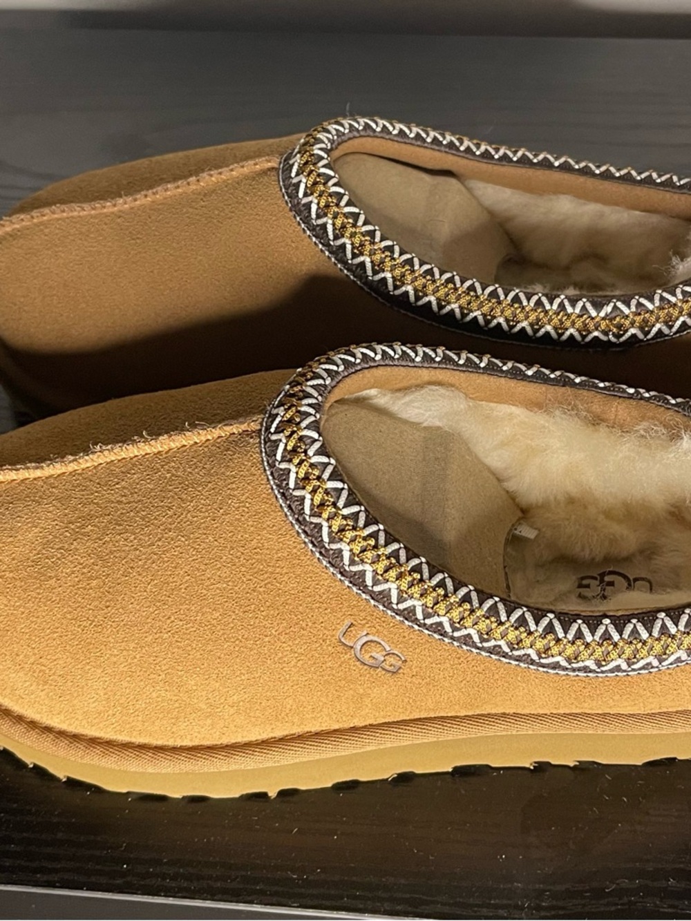 UGG Chestnut/Tan Suede Shearling Slip-On Mules     Tasman II  Women’s 7